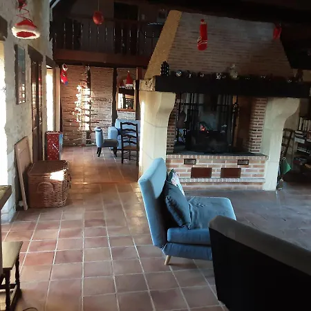 بيت للعطل Domaine De Coulougnac
